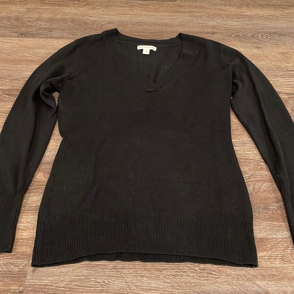 NEW York & Company Women’s Black V-Neck Sweater - S